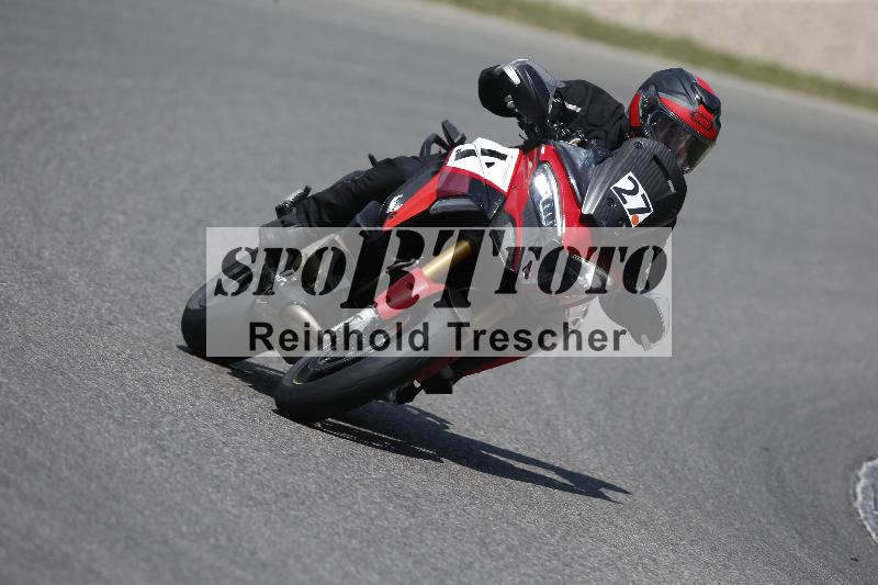 Archiv-2023/45 19.07.2023 Cornu Master School ADR/rouge-rot/27